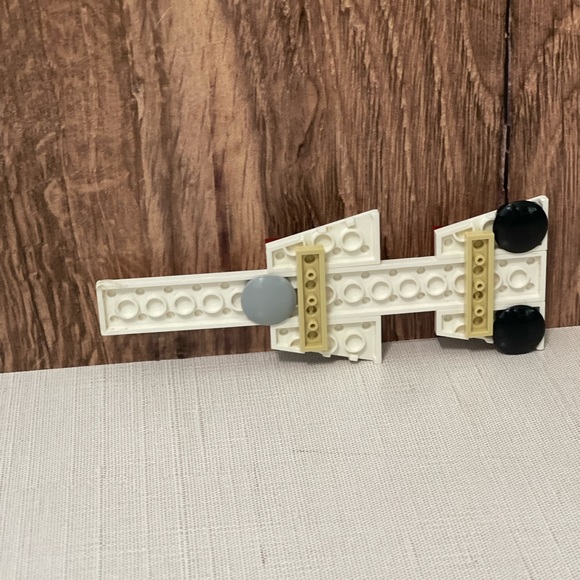 Super star ship custom Lego creation made by my son - Picture 3 of 7